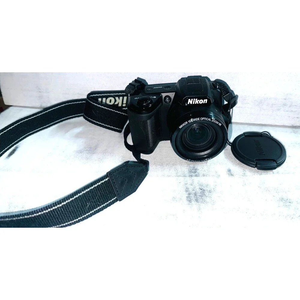 Nikon COOLPIX L105 Black Bridge Digital Camera With Strap And Cap